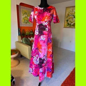 70s Vintage Tori Richard Honolulu Maxi Dress
